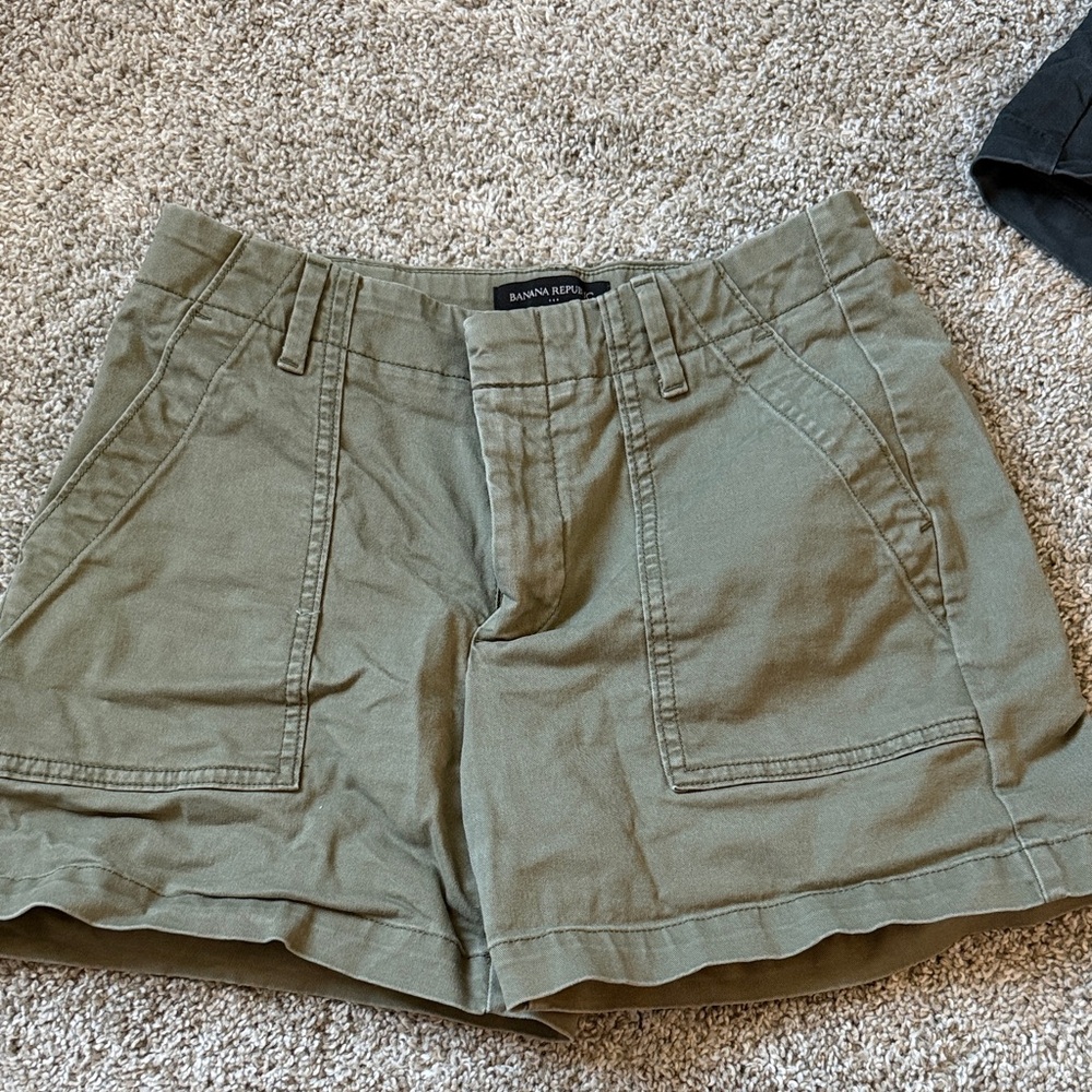 Banana Republic Olive Utility Short Shorts